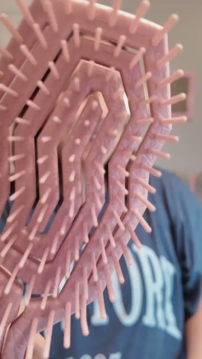 ArcticGlow™ Scalp Therapy Brush